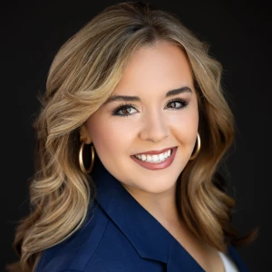 image of agent Kayla Sims